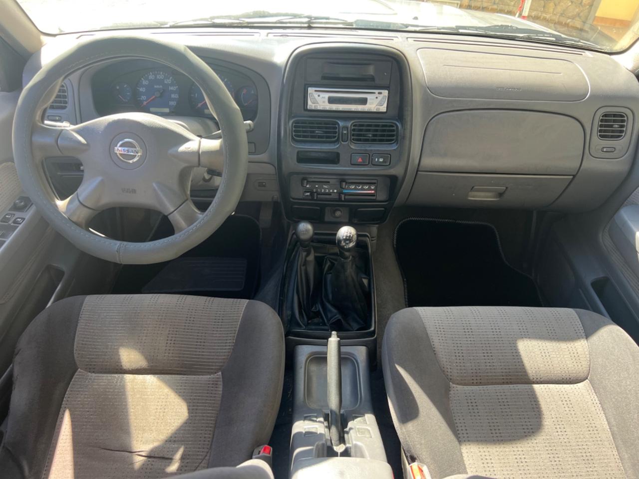 Nissan Navara 2.5 dCi 4 porte Double Cab LE