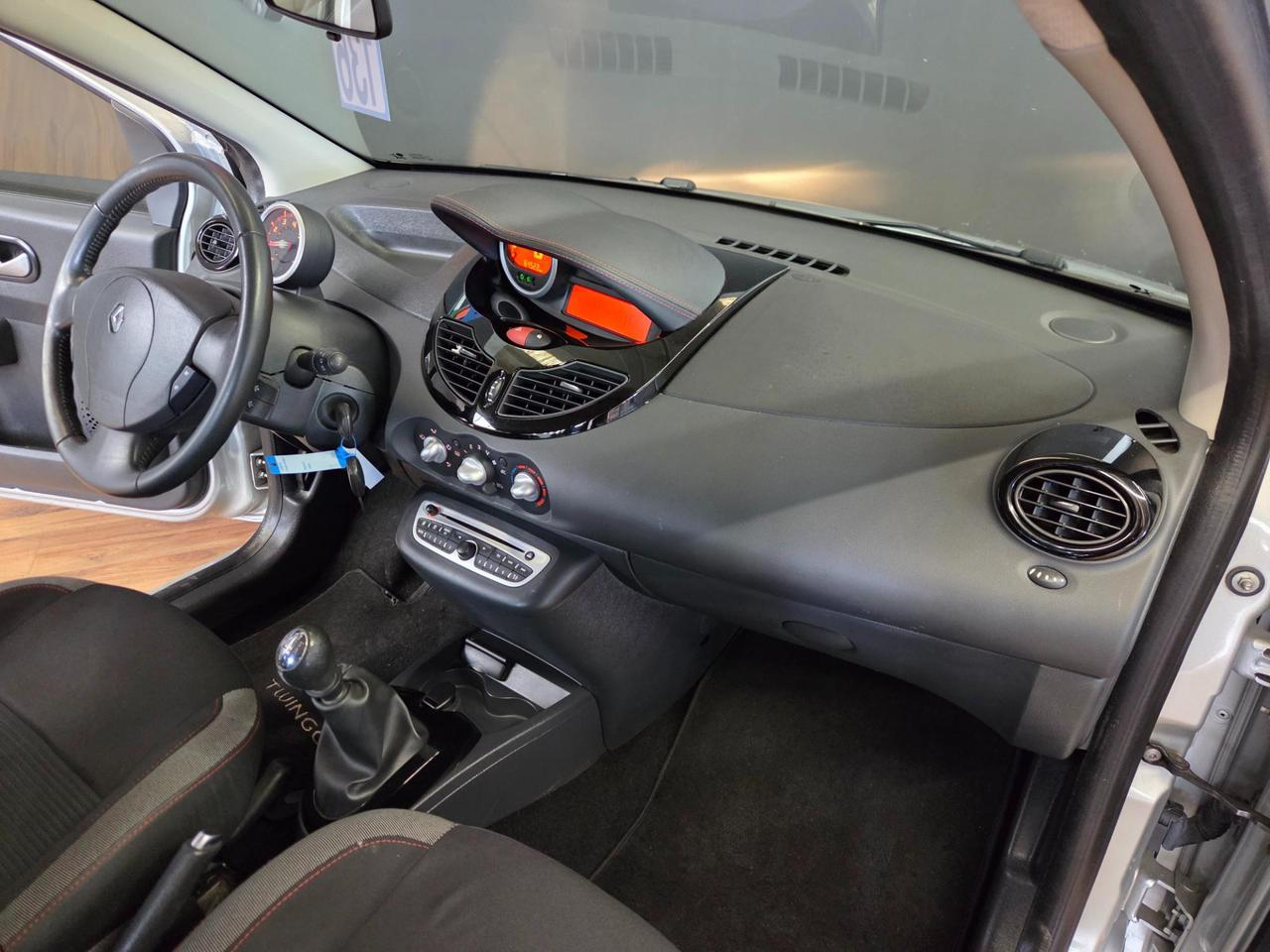 Renault Twingo 1.2 Live 75cv