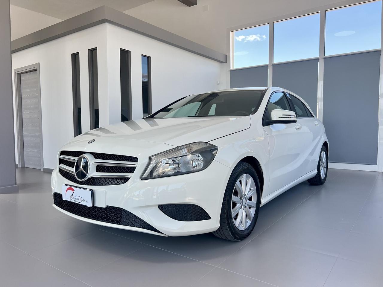 MERCEDES A 180 D BUSINESS NEOPATENTATI OK - 2015