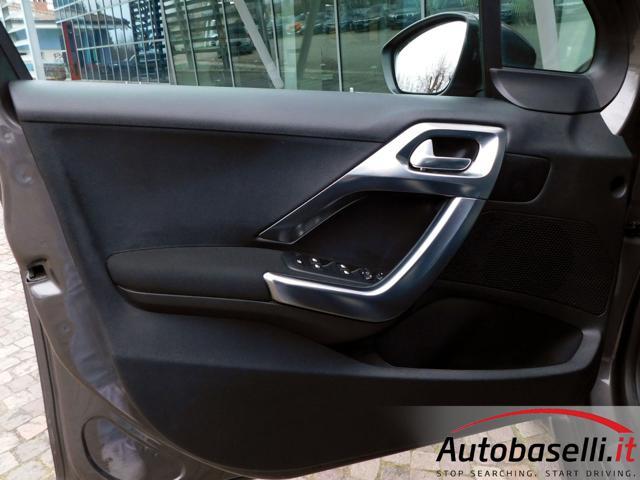 PEUGEOT 2008 1.2 TURBO 110CV S&S ALLURE, NAVIGATORE, CARPLAY
