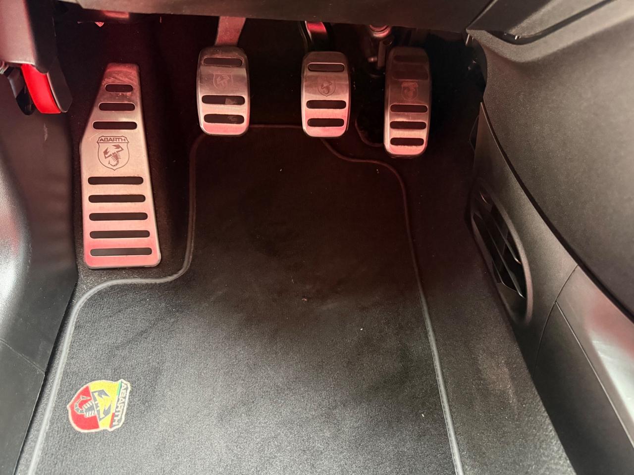 Abarth 595 1.4 Turbo T-Jet 165 CV