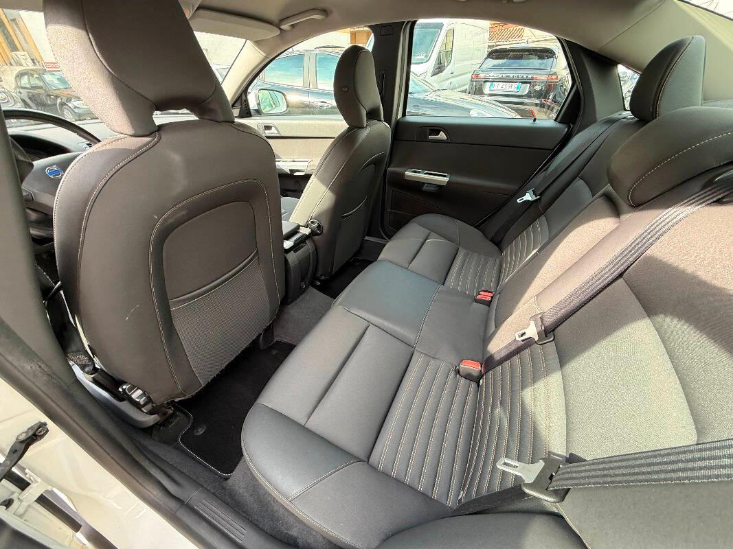 Volvo S40 VOLVO S40 2.0 Summum 145cv