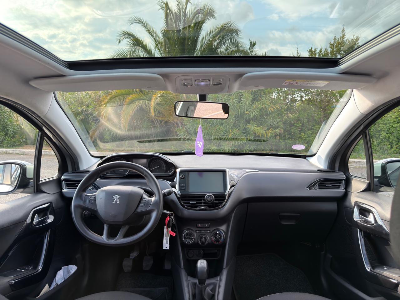Peugeot 208 PureTech 82 5p. GPL Access