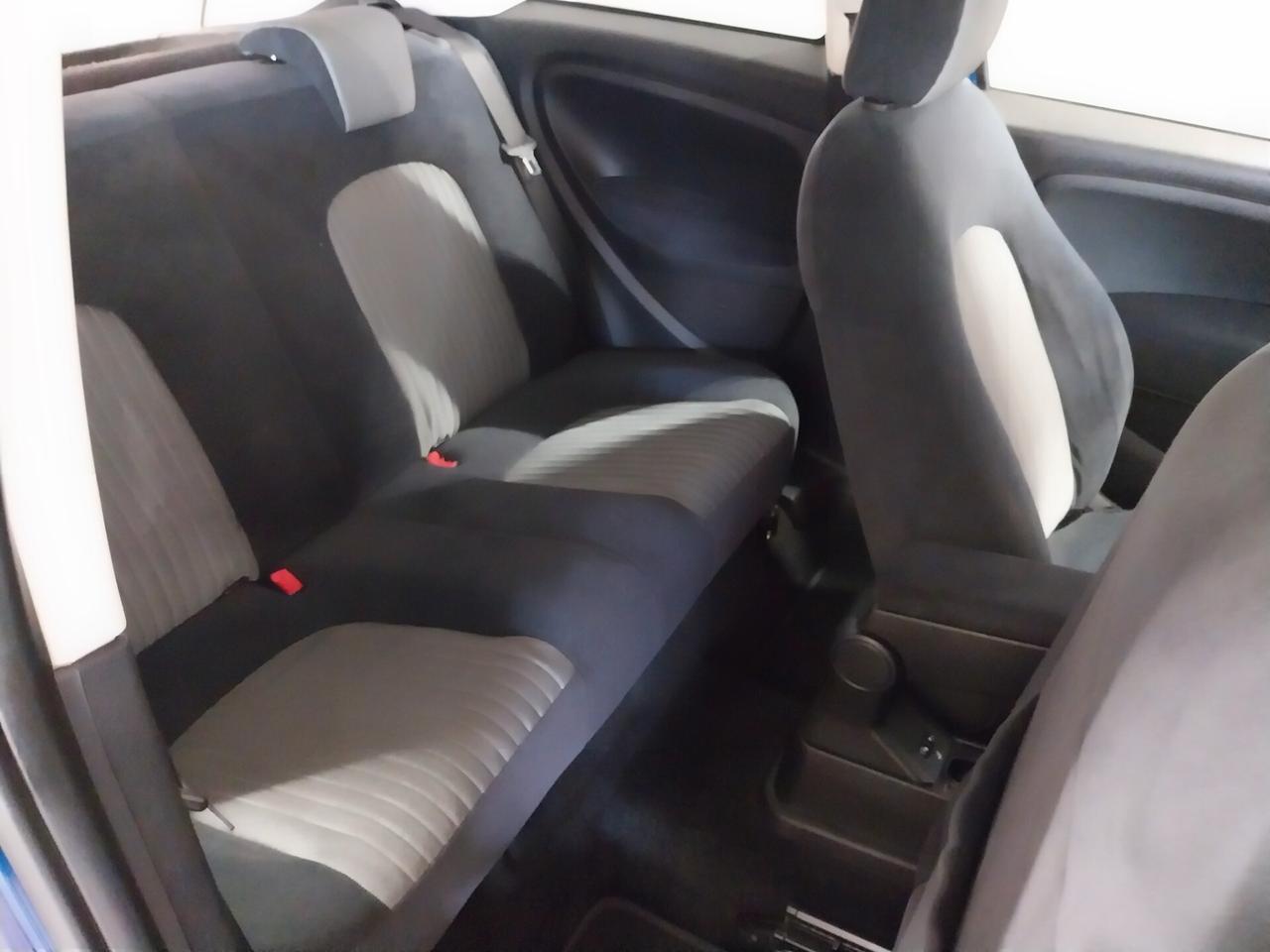 Fiat Grande Punto 1.3 MJT 90 CV 3 porte Emotion - ok neopatentati