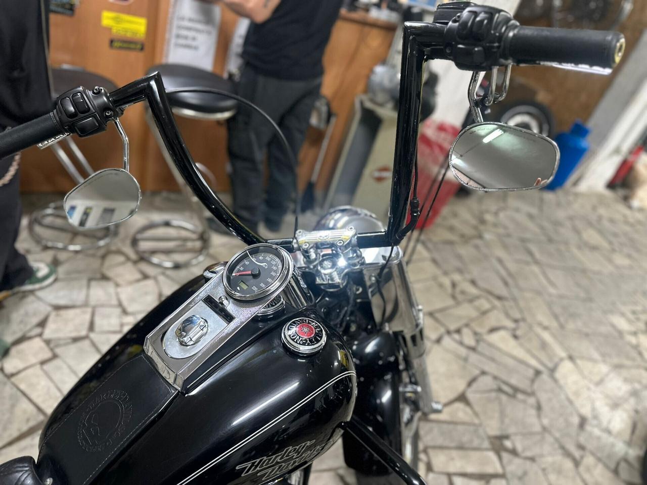 Harley-davidson FLSTC Heritage Softail Classic