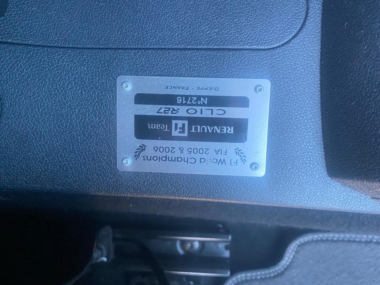 Renault Clio 2.0 16V 200CV 3 porte RS F1 Team