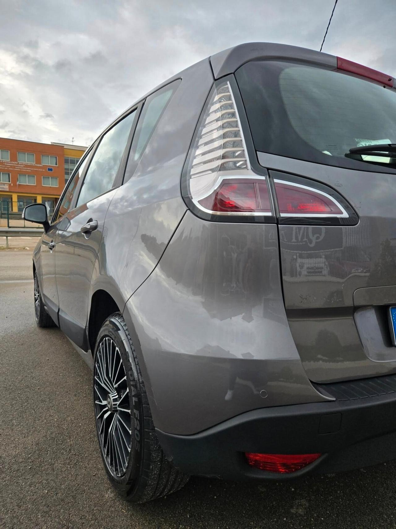 Renault Scenic Scénic XMod Cross 1.5 dCi 110CV Start&Stop Energy