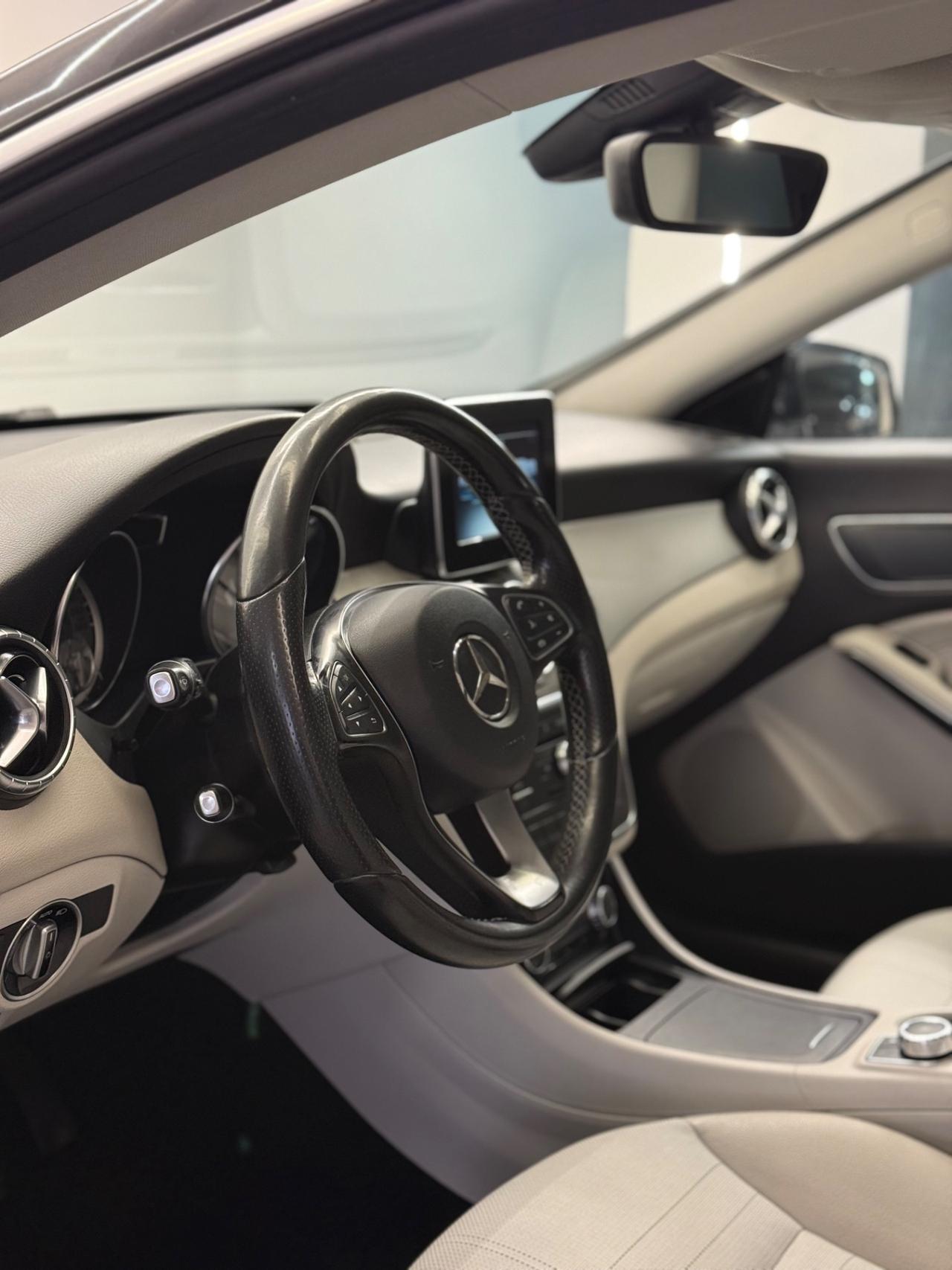 Mercedes-benz CLA 200d Shooting Brake Automatic Sport