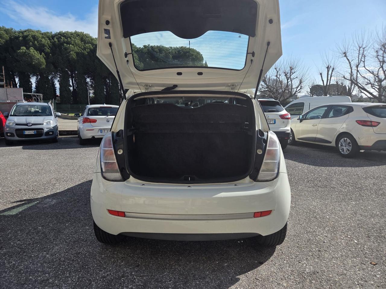 Lancia Ypsilon 1.2 Oro