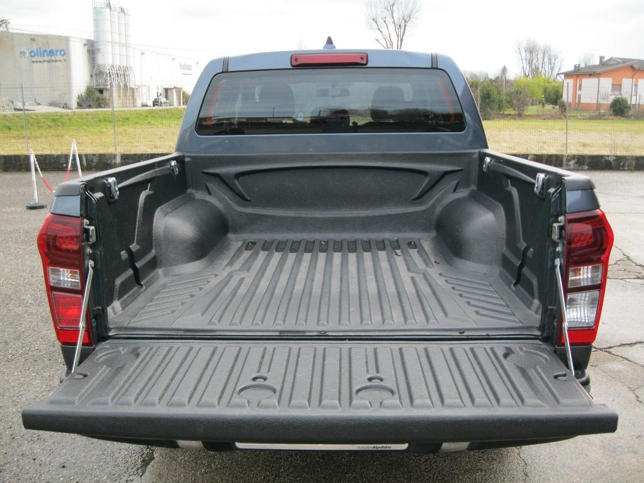 Isuzu D-Max 1.9 Crew Cab 4X4 A/T Solar Plus