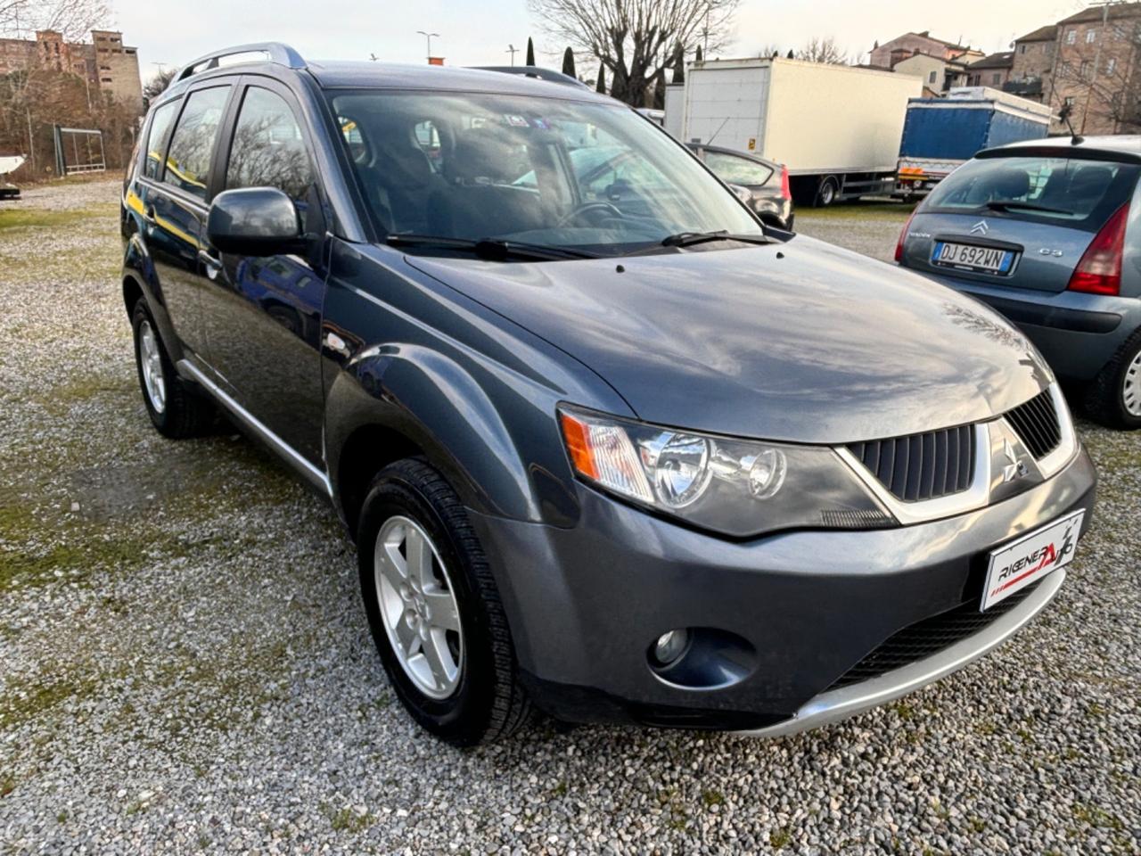 Mitsubishi Outlander 2.0 DI-D Intense DPF