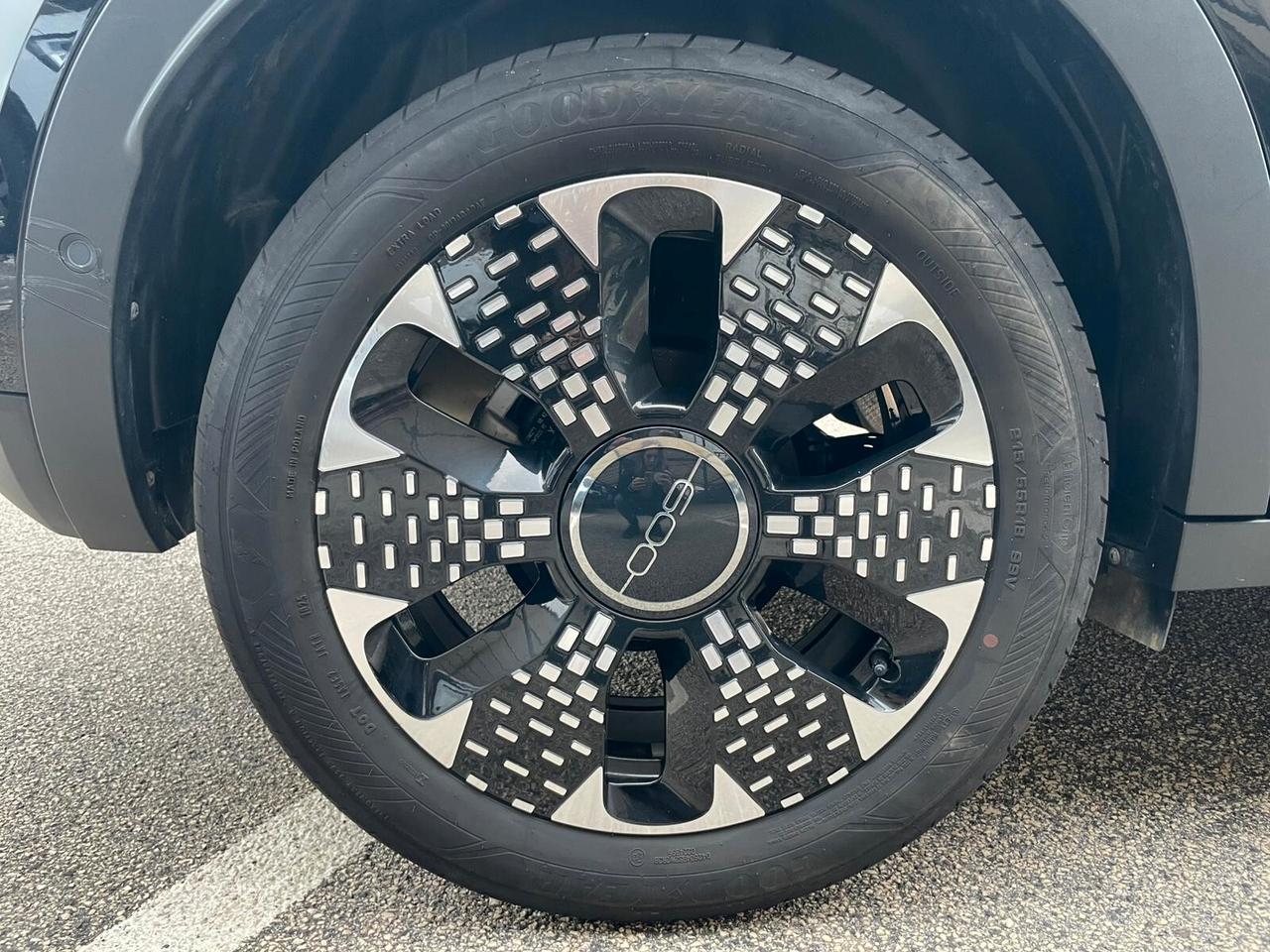 Fiat 600 Hybrid 110 CV DCT MHEV La Prima