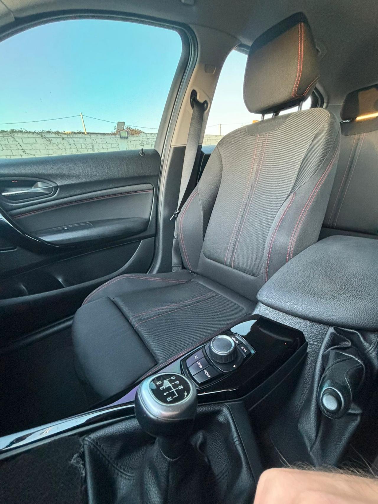 Bmw 116 116i 5p. Urban