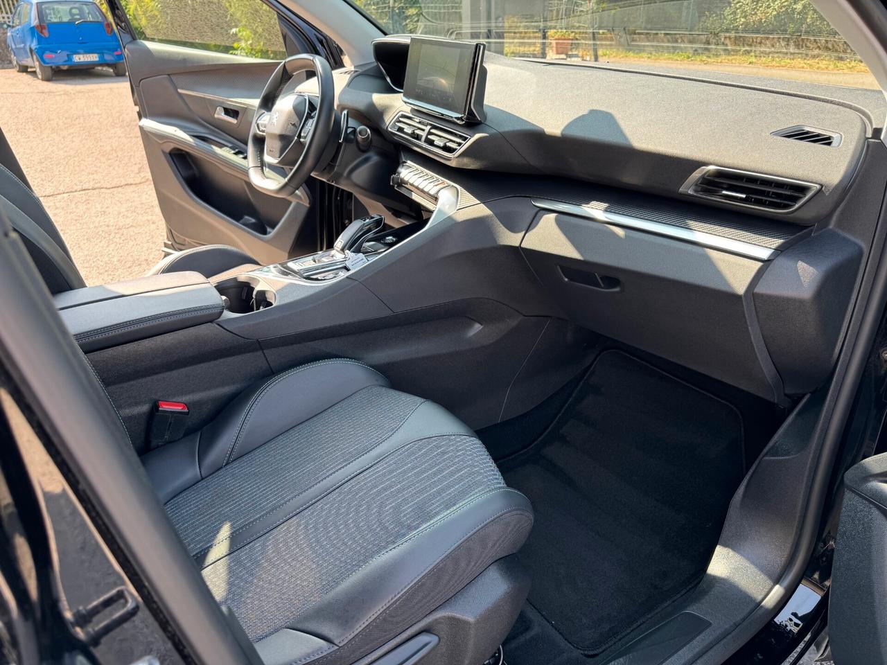 Peugeot 3008 BlueHDi 130 S&S EAT8 Allure