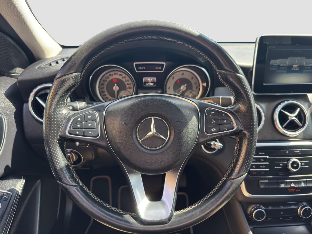 Mercedes-benz GLA 200 d 136cv Sport automatica Tetto 2016