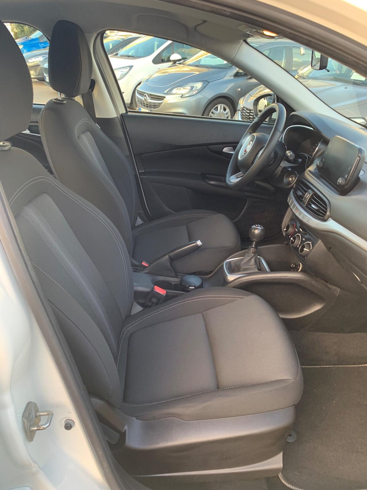 Fiat Tipo 1.6 Mjt 4 porte Lounge