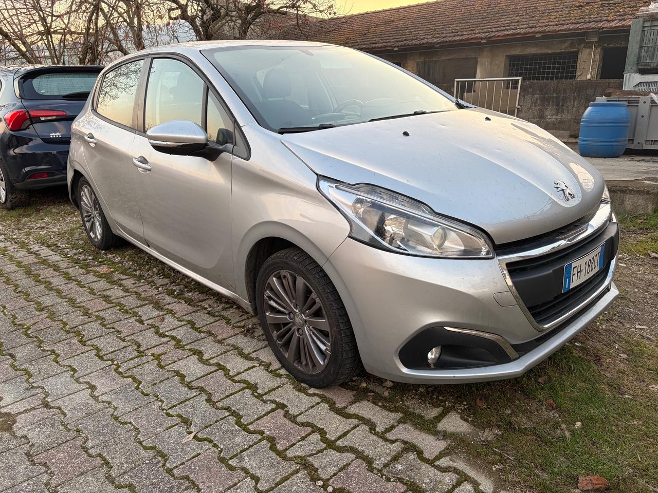 Peugeot 208 GPL Allure 2017 INCIDENTATA