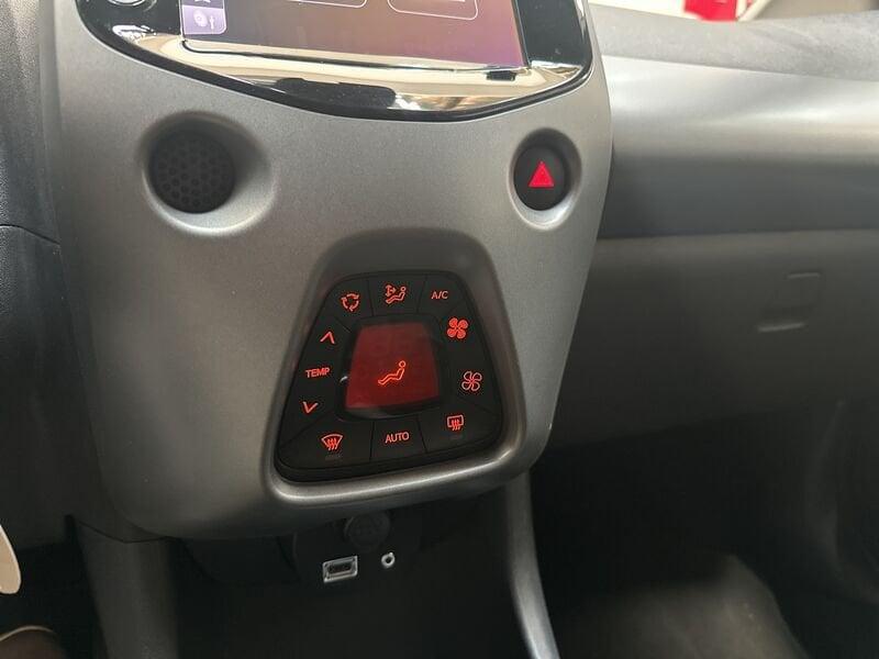 Toyota Aygo Aygo Connect 1.0 VVT-i 72 CV 5 porte x-play