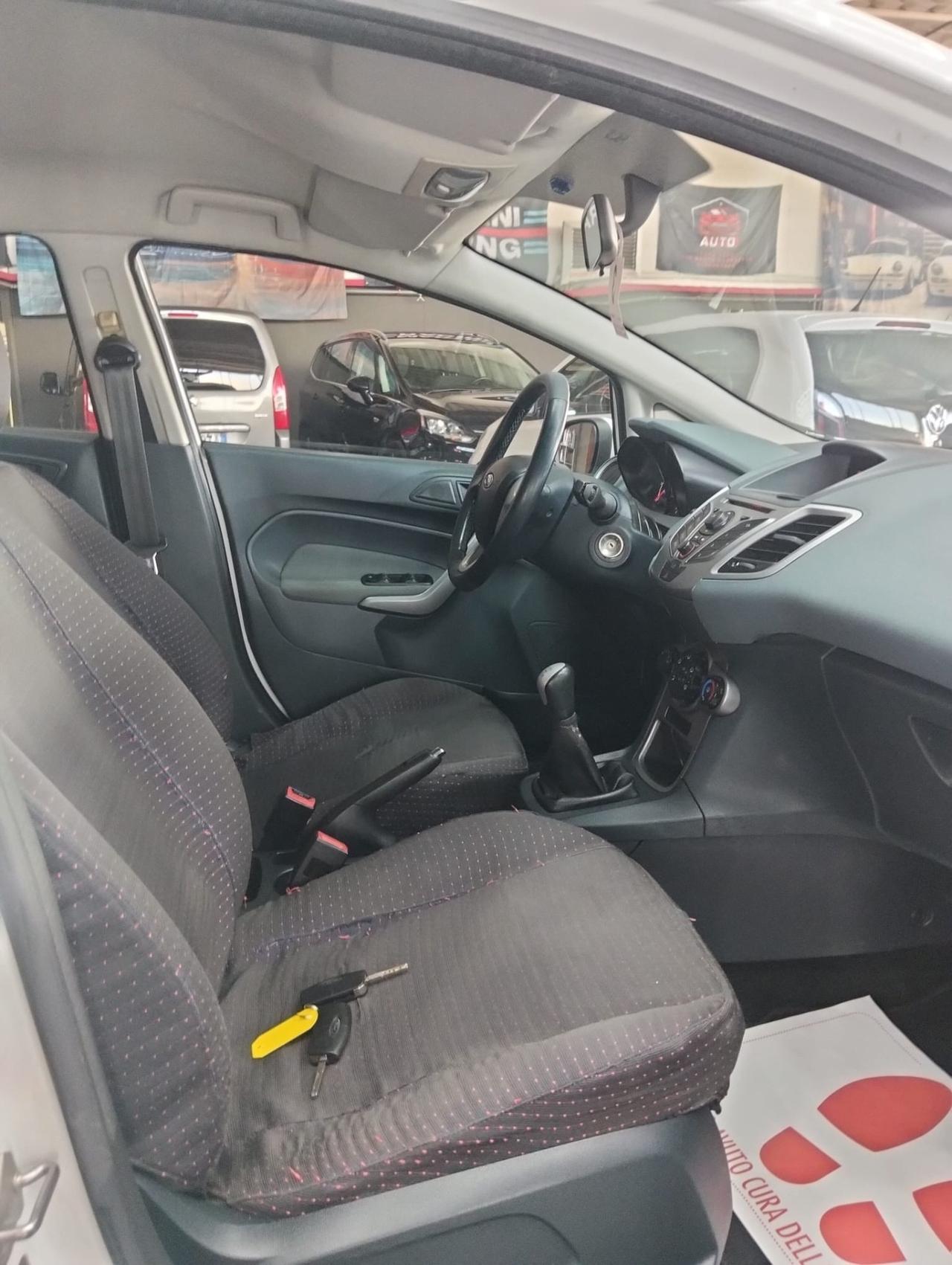 Ford Fiesta 1.4 TDCi 5p. Titanium