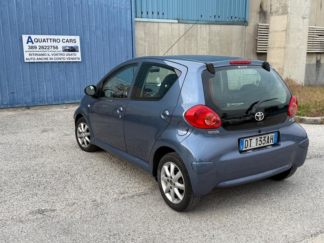 Toyota Yaris 1.0 5 porte