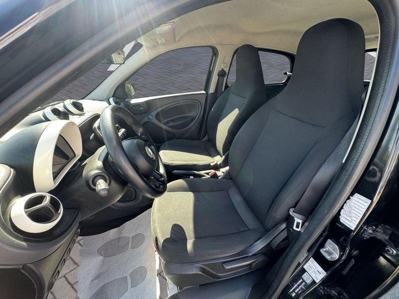 smart fortwo fortwo 70 1.0 twinamic Youngster