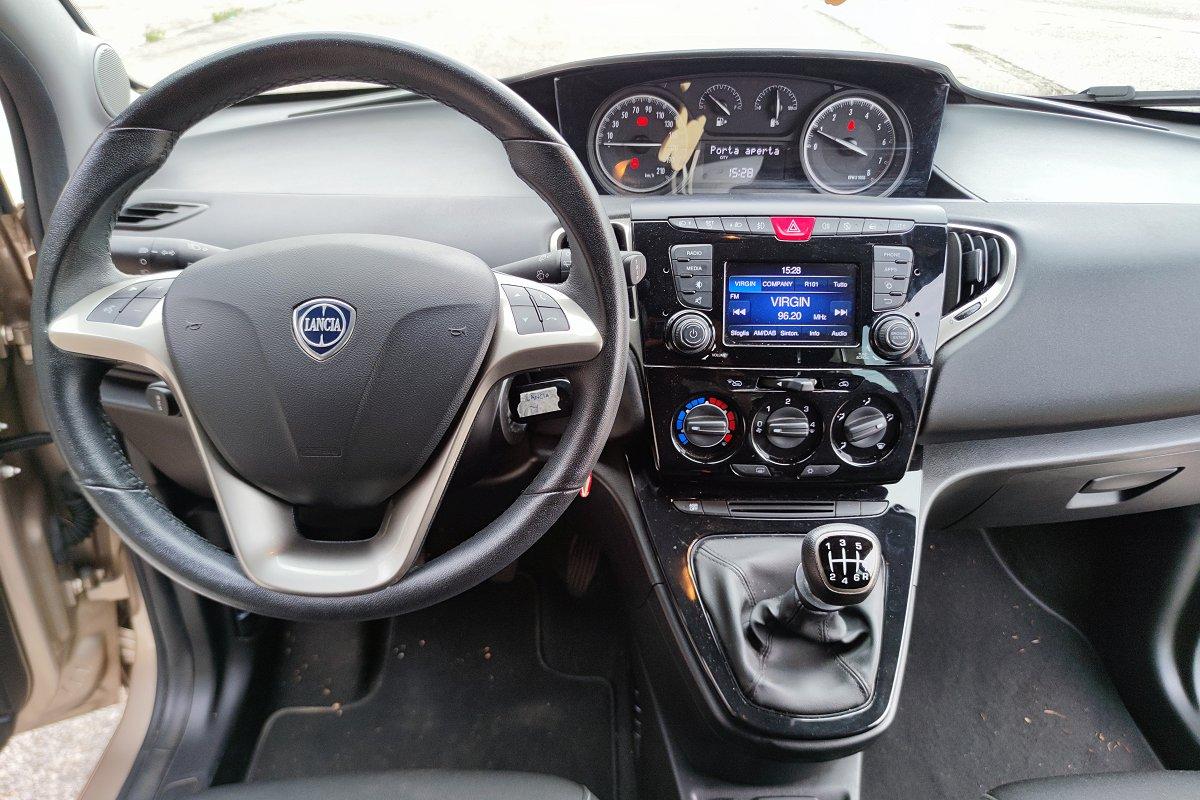 LANCIA Ypsilon 1.0 FireFly 5 porte S&S Hybrid Ecochic Gold
