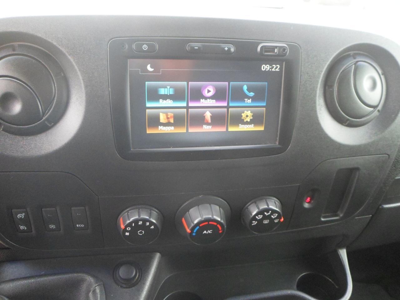 Renault Master furgone lungo