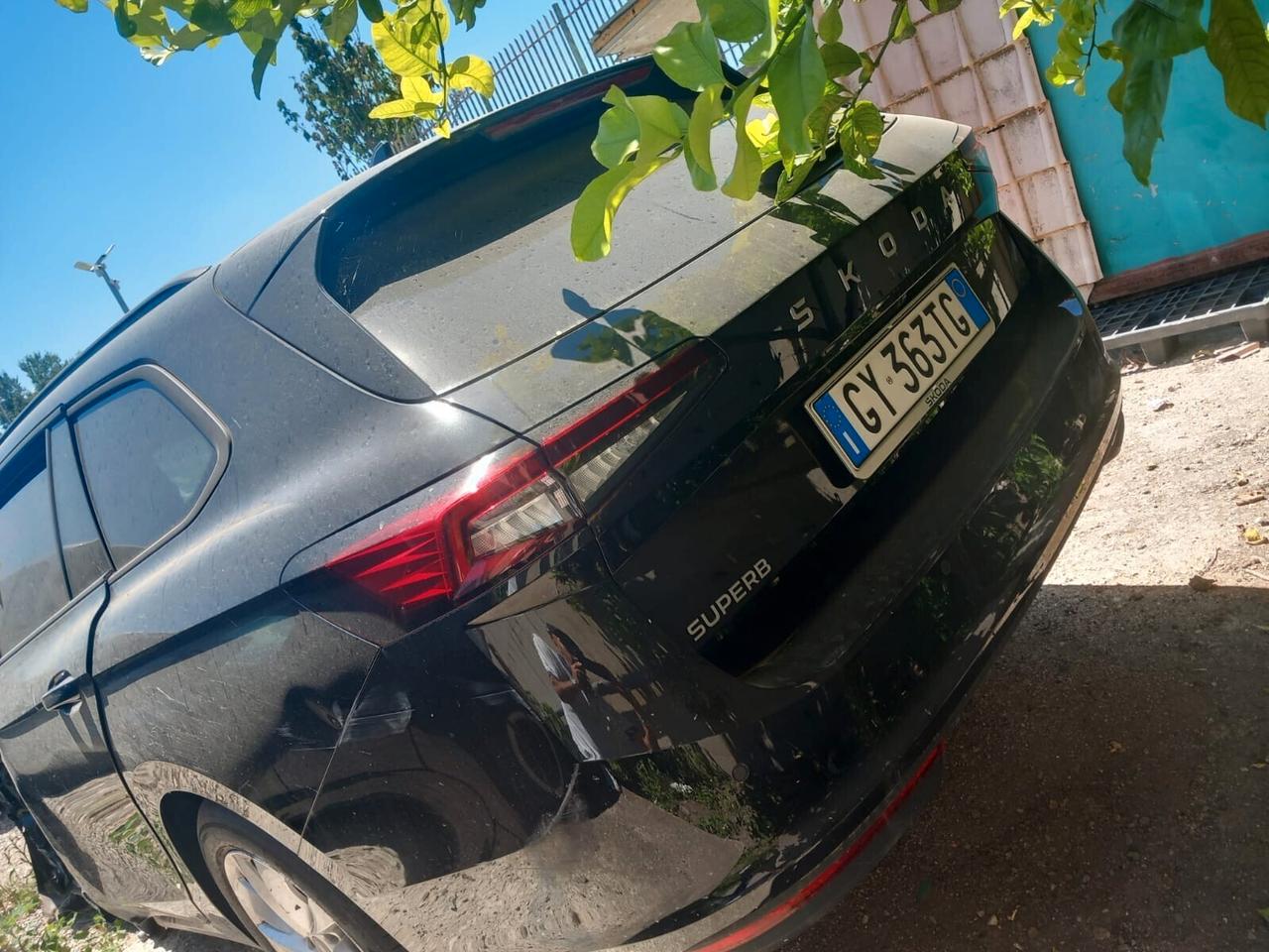 Skoda Superb 2.0 TDI DSG Wagon Style