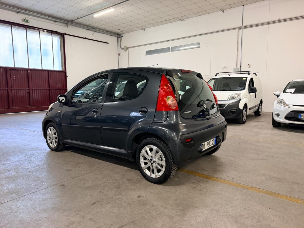 Peugeot 107 1.0 68CV 5p. Plaisir