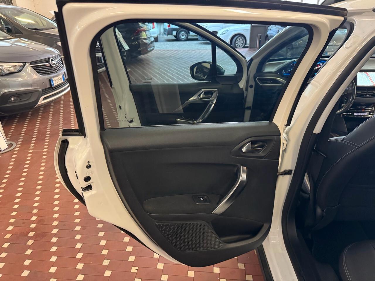 Peugeot 2008 1.2 VTi 82CV Allure NEOPATENTATI - FINANZIABILE