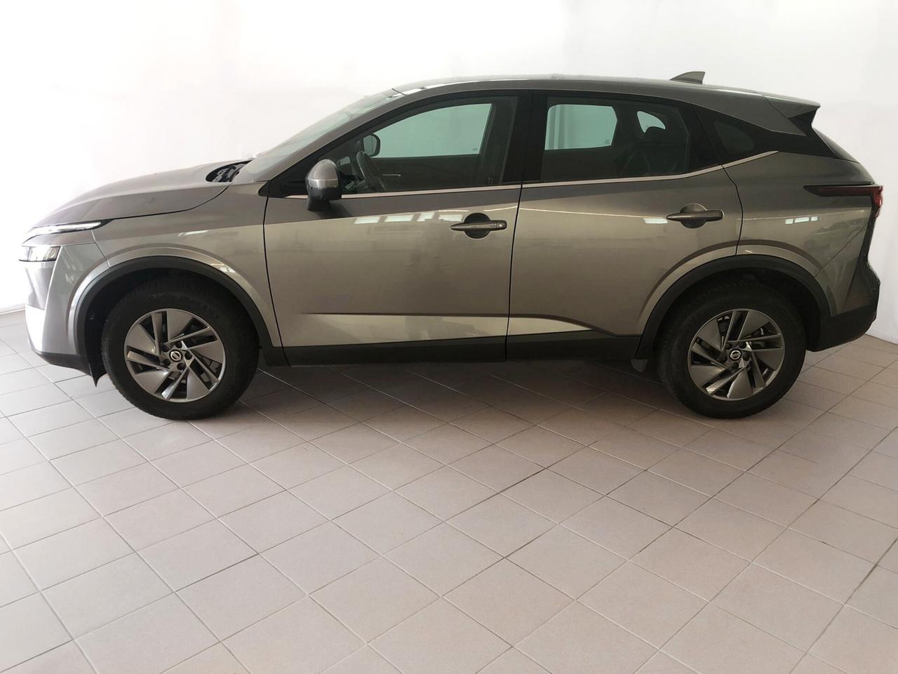 Nissan Qashqai MHEV 140 CV Business