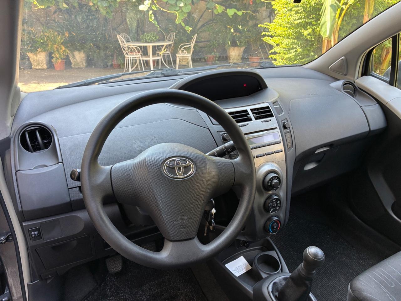 Toyota Yaris 1.0 5 porte