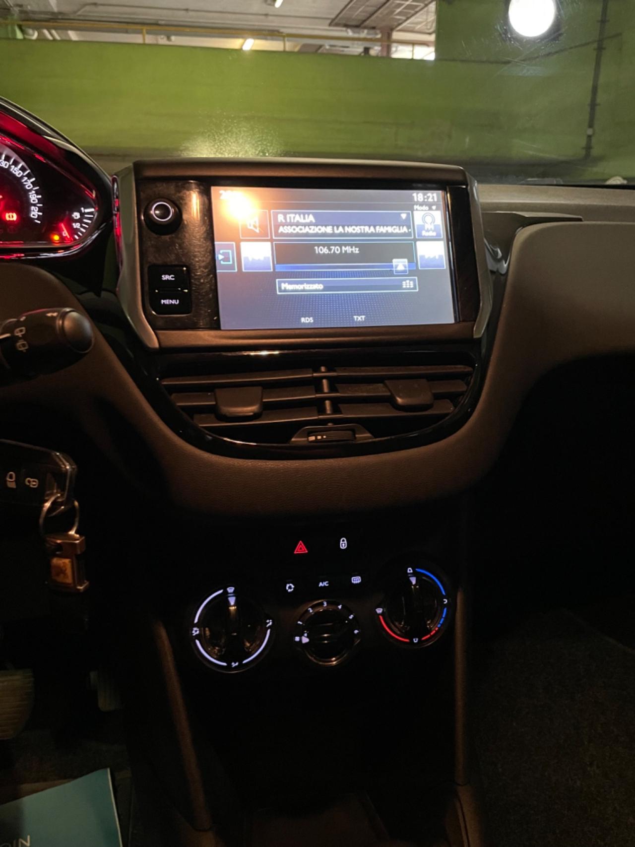 Peugeot 208 1.2 Neopatentati Euro 6