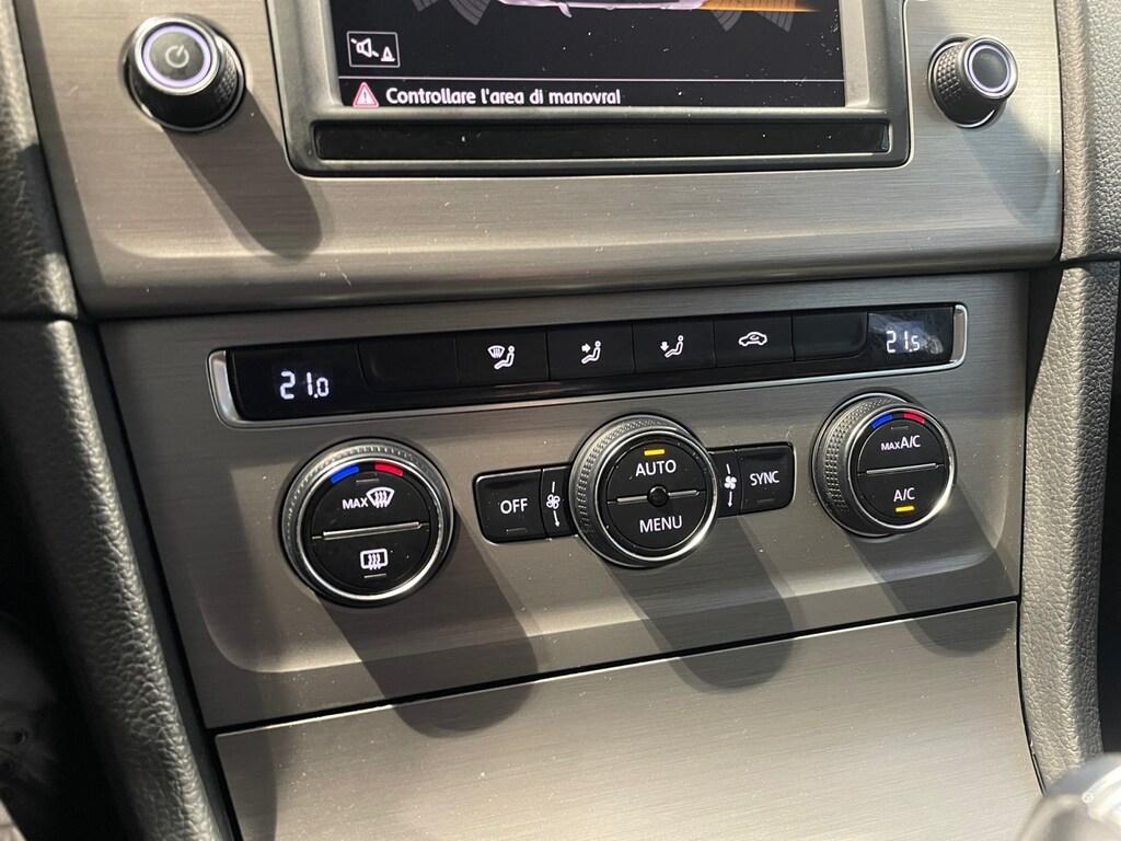 Volkswagen Golf VII 2013 1.6 TDI 110CV DSG Comfortline