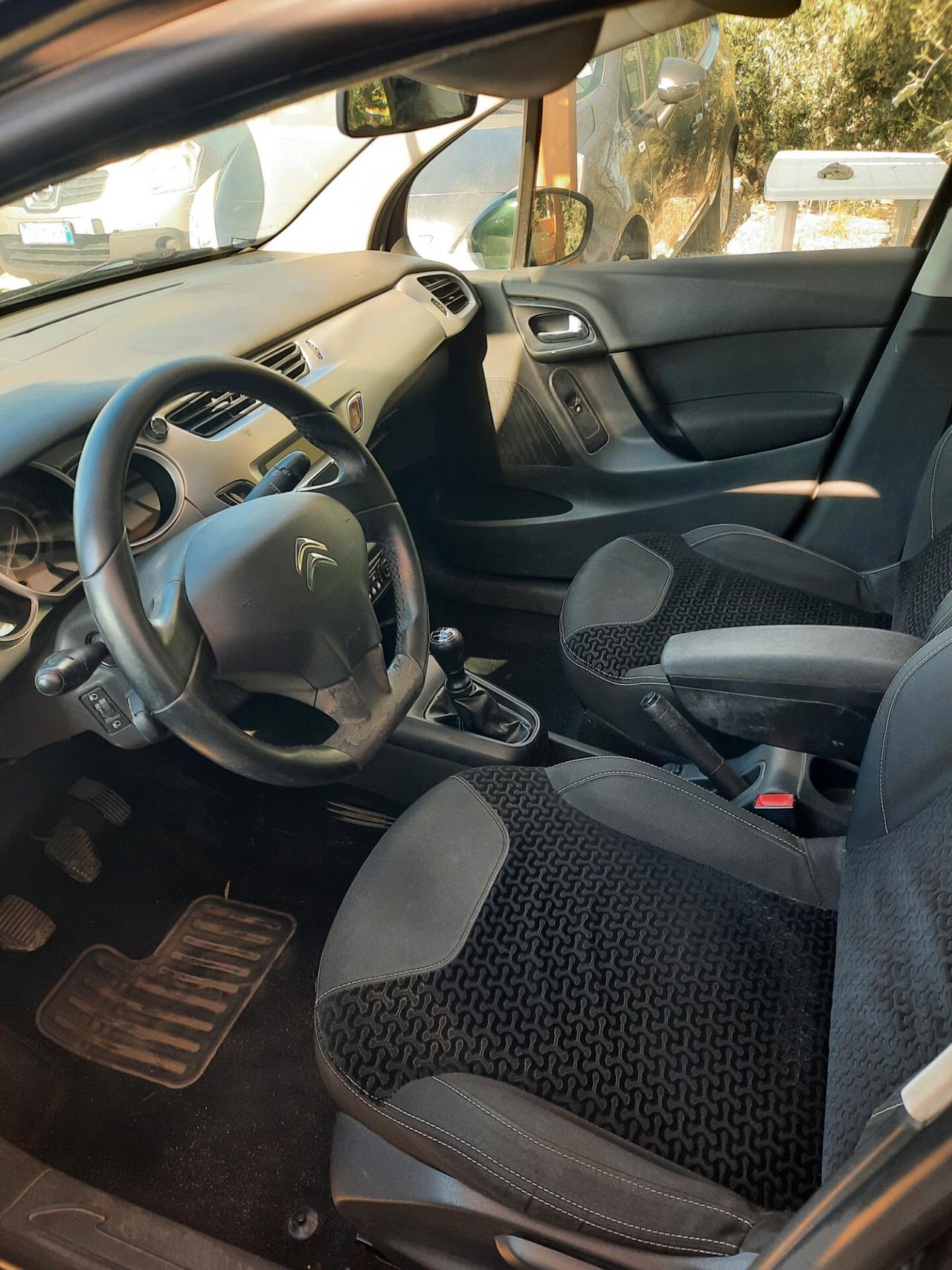 Lancia Ypsilon citroen C3