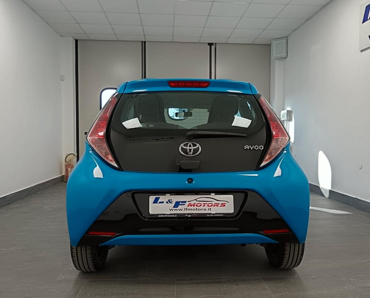 Toyota Aygo 1.0 NEOPATENTATI 5 porte x-wave