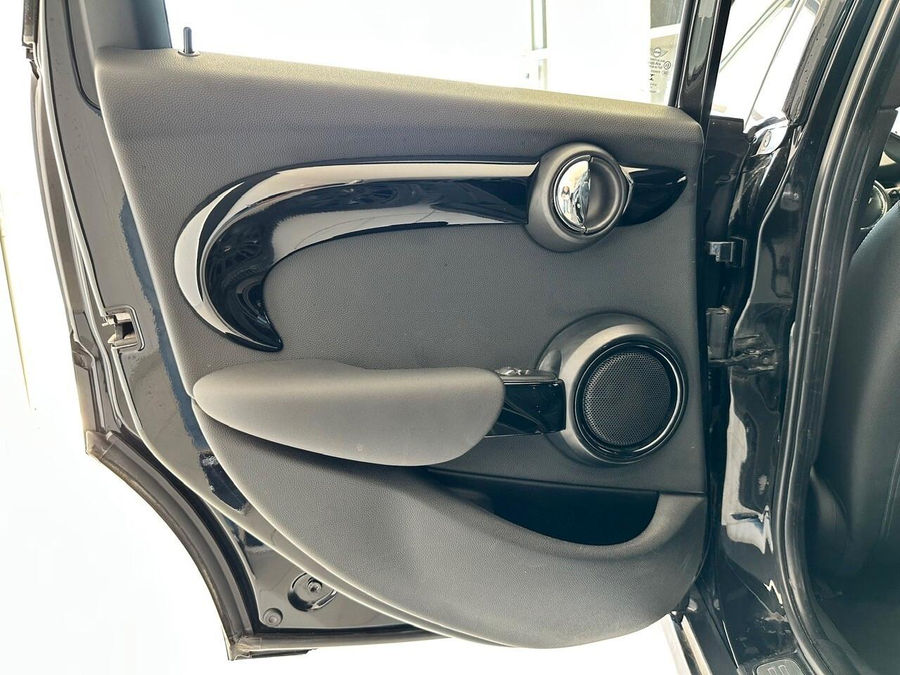 Mini One 1.5 d 95 CV OK NEO PATENTATI 2016