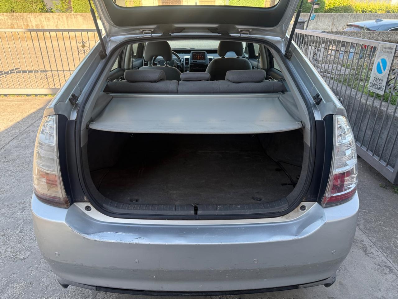 Toyota Prius 1.5 HYBRID 5P. POCHI KM 2008 NEOPAT