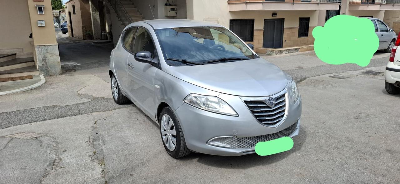 GPL Lancia Ypsilon 1.2 69 CV 5 porte GPL Ecochic Gold