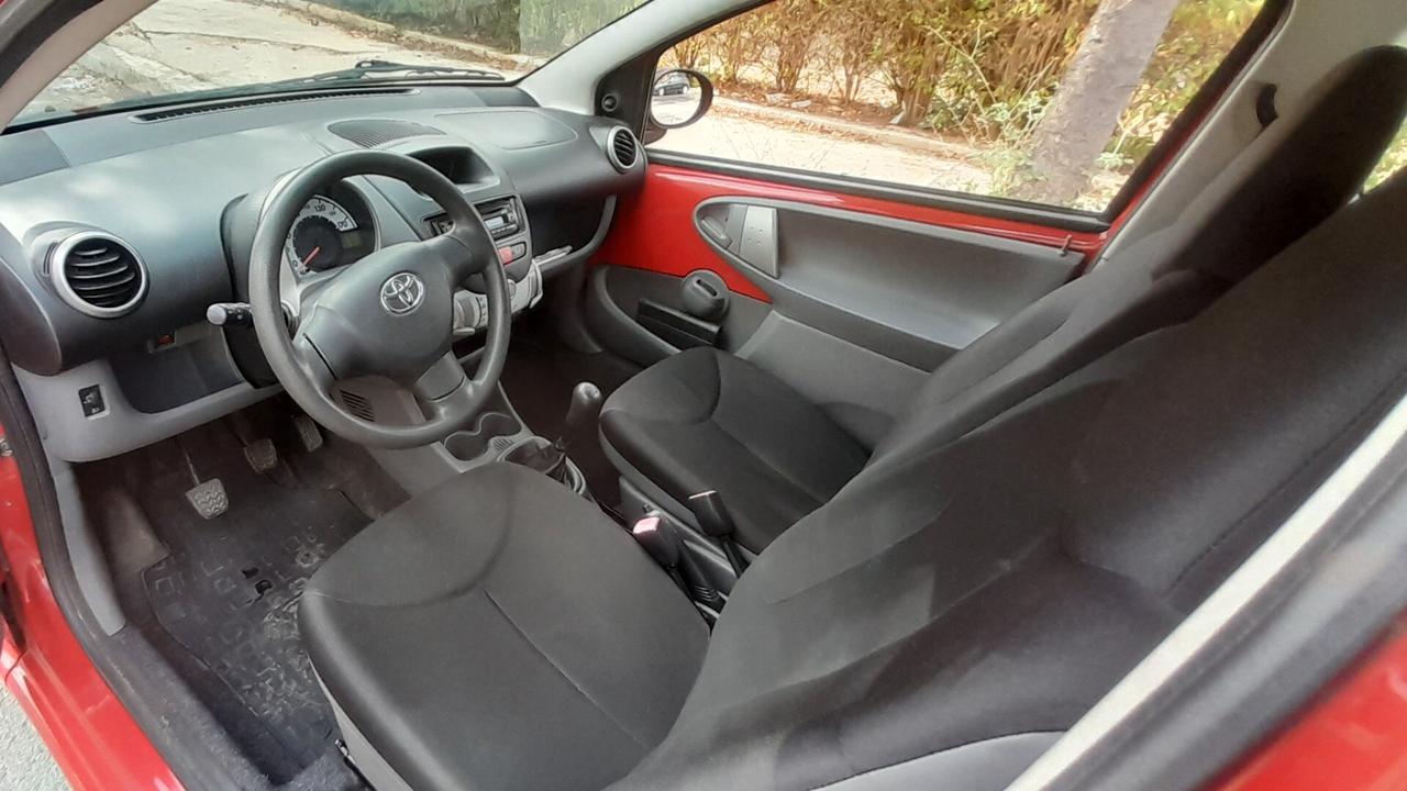 Toyota Aygo 1.0 12V VVT-i 3 porte