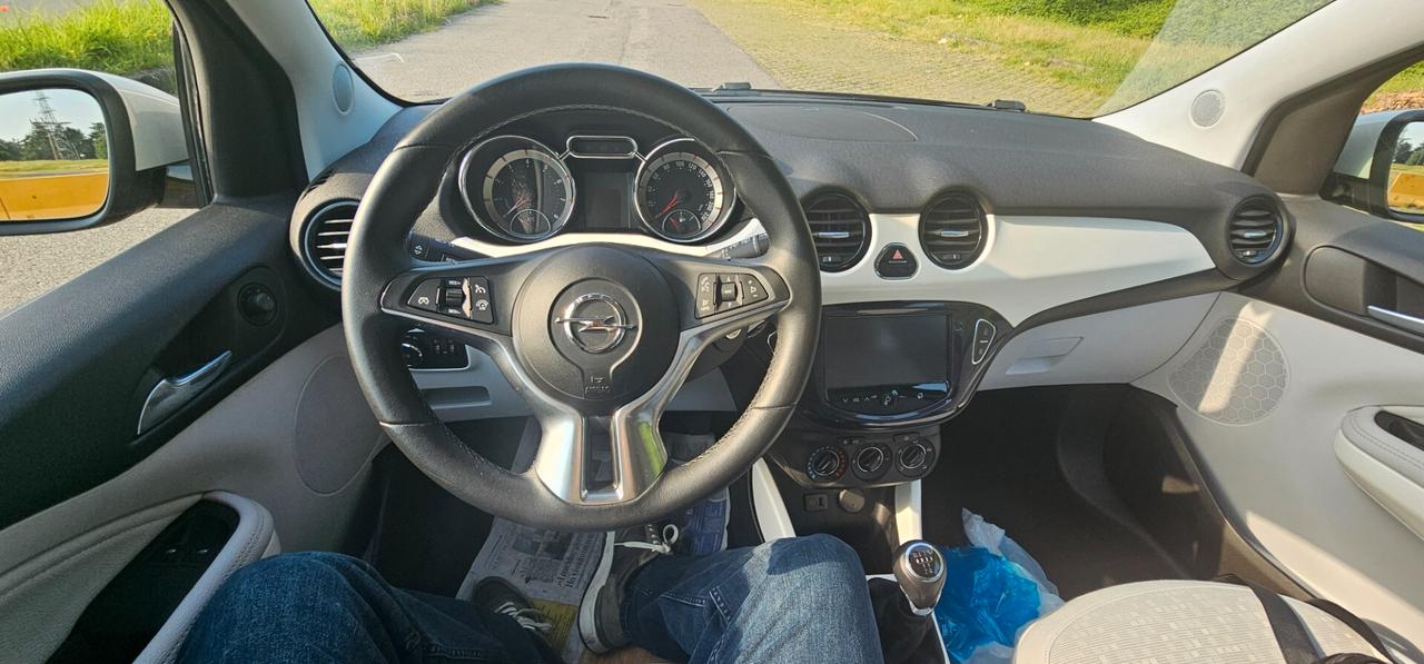 Opel Adam 1.2 70 CV White/Black Link
