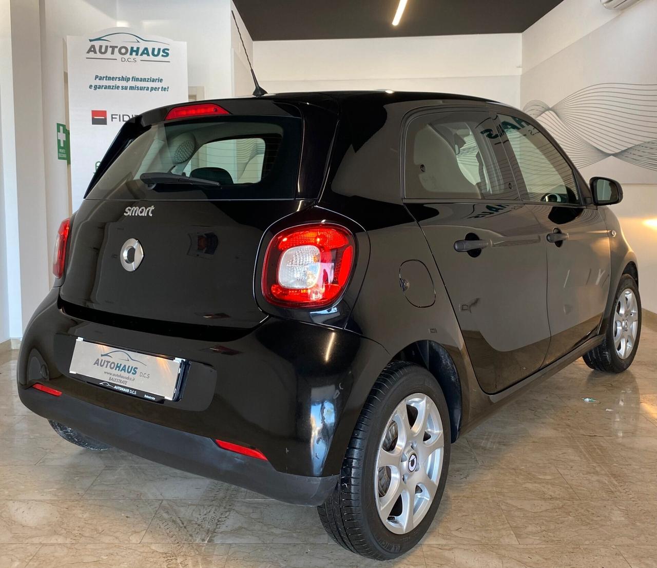 Smart ForFour 1.0 BENZ. 71 CV - Bluetooth