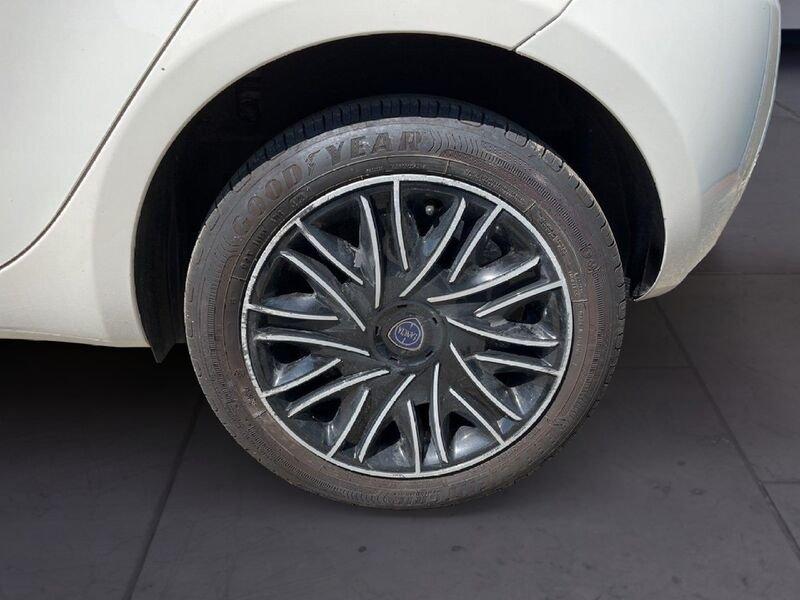 Lancia Ypsilon III 2021 1.0 firefly hybrid Gold s&s 70cv