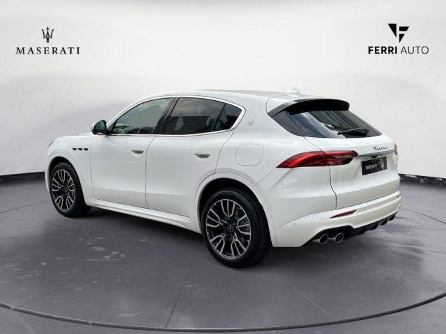 MASERATI Grecale MHEV 300 CV AWD MY25