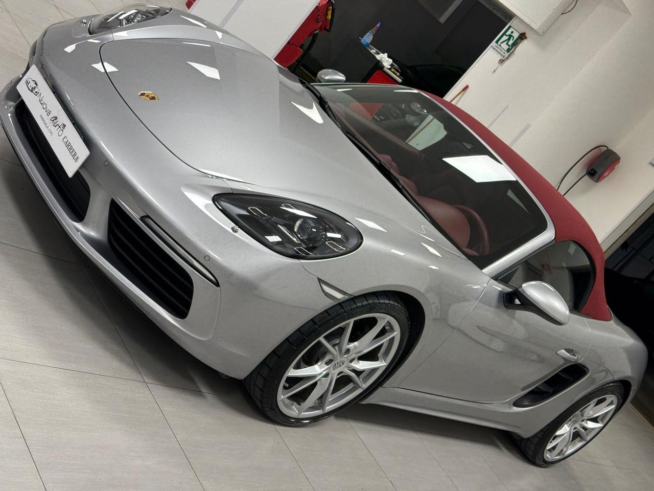 Porsche 718 Spyder Boxster 2.0