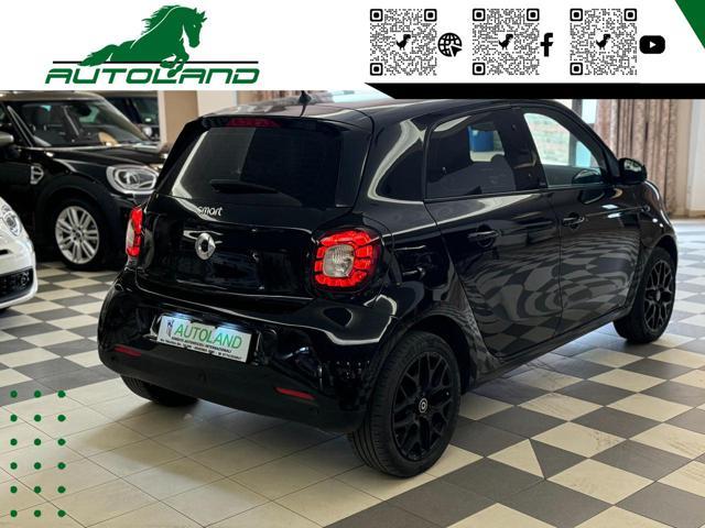 SMART ForFour 70 1.0 twinamic SuperPassionTotalBlackNeopatentati