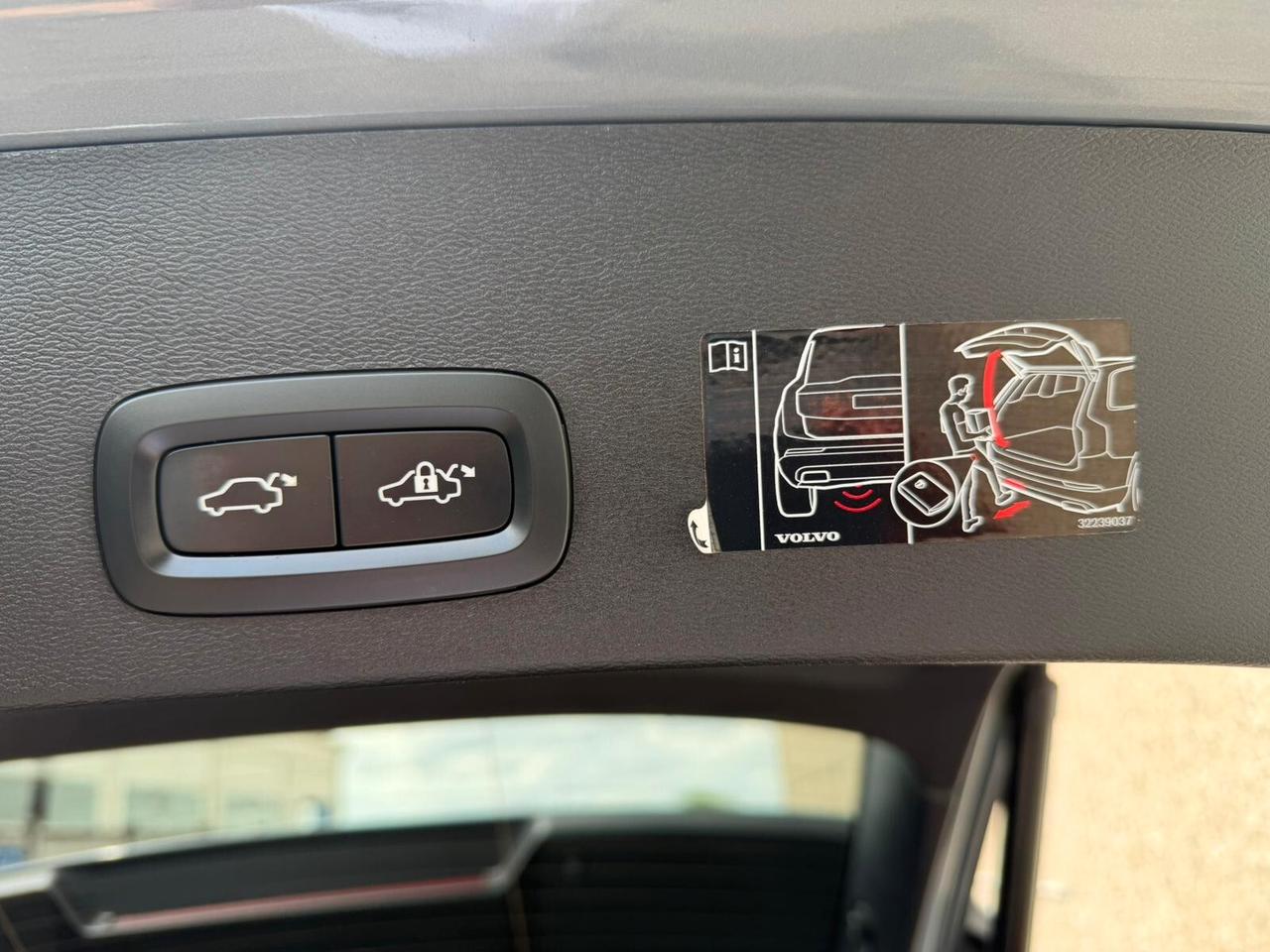Volvo XC40 D3 Geartronic Momentum Pro