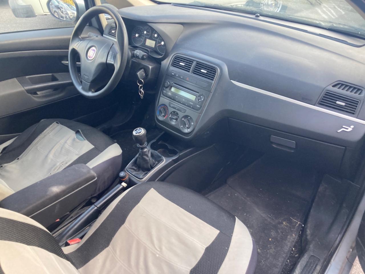 FIAT GRANDE PUNTO 1.3 MULTIJET (6 MARCE)
