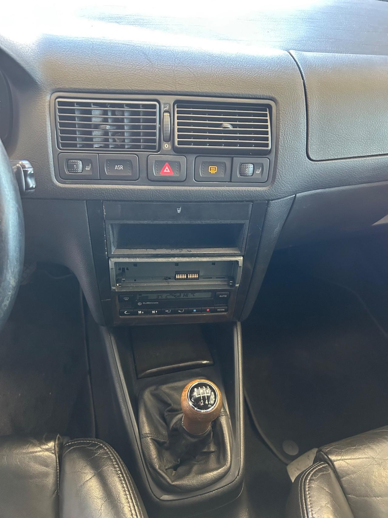 Volkswagen Golf 1.8 turbo 20V cat 5p. GTI