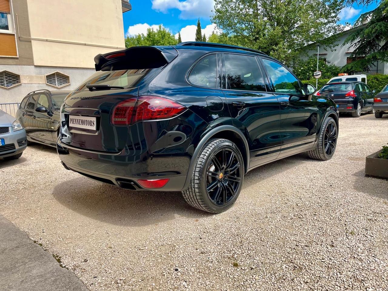 Porsche Cayenne - All-Black CERCHI 21 TETTO PANORAMICO